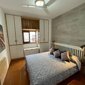 Vacaciones Centro, Playa 20 Metros, In Center Holidays At 20 Meters , Candelaria Spanien