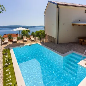 Antani With Heated Pool, Sauna & Jacuzzi , Crikvenica Kroatien