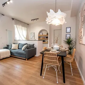224 - Ma & Ma Luxury Apartment, 500metri Da Mare E Spiaggia, Vicino Baia Del Silenzio - Parcheggio Gratis Privato Incluso Appartamento