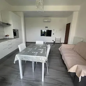 Apartment Autumn, Vado Ligure